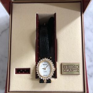 VNTG Geneva Quartz Watch Rhinestone Framed Face